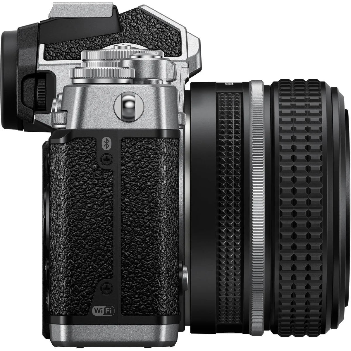 Nikon Z fc Aparat Foto Mirrorless Kit cu Obiectiv 28mm f/2.8 SE